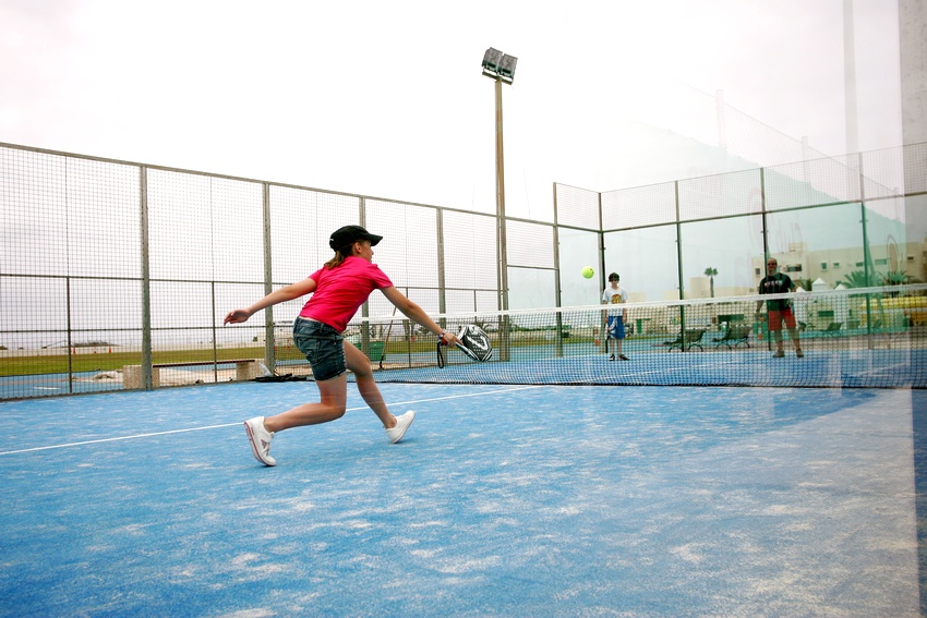 How To Serve In Padel Tennis?